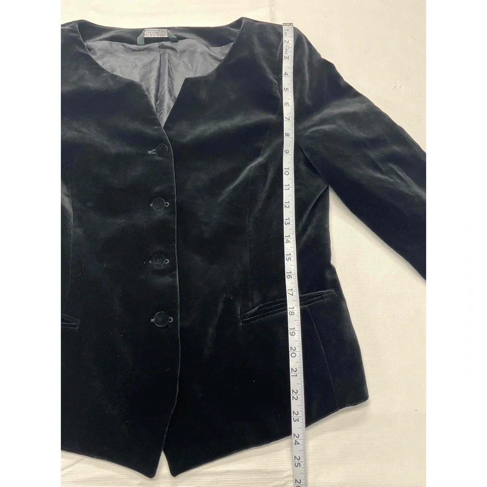 Laura Ashley brand laura