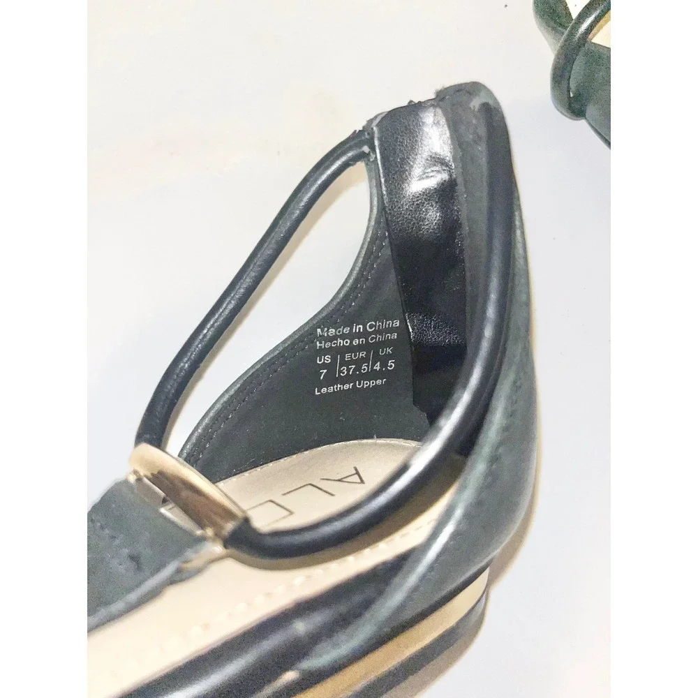 Aldo •	size women