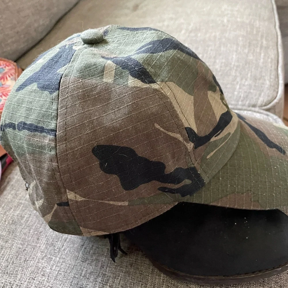 GAP army green