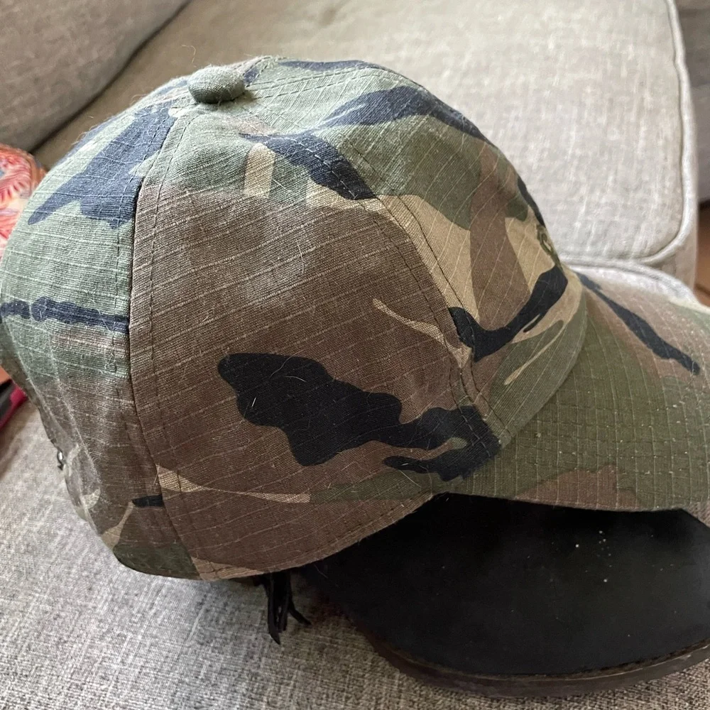 GAP army green
