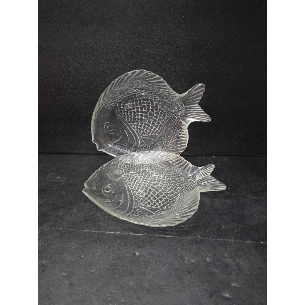 Arcoroc Clear Fish Salad Plates,‎ Set of 2, Embossed Pressed Glass, Tableware