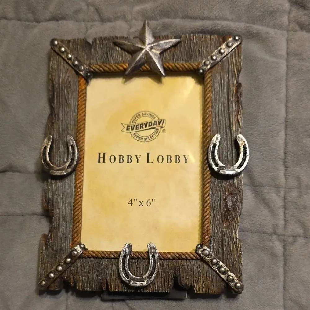 Hobby Lobby Rustic Horseshoe Photo Frame - Brown & Silver
