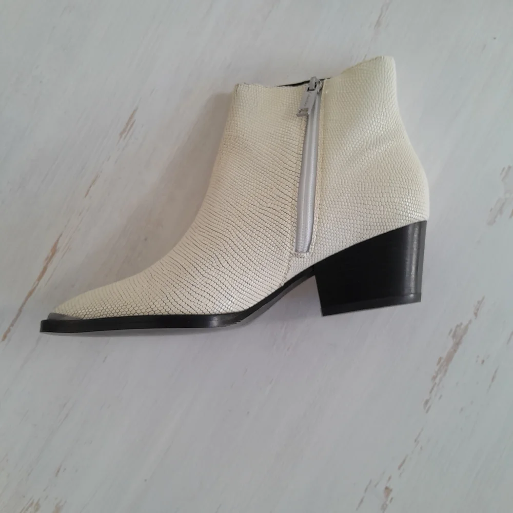 Calvin Klein pointed toe