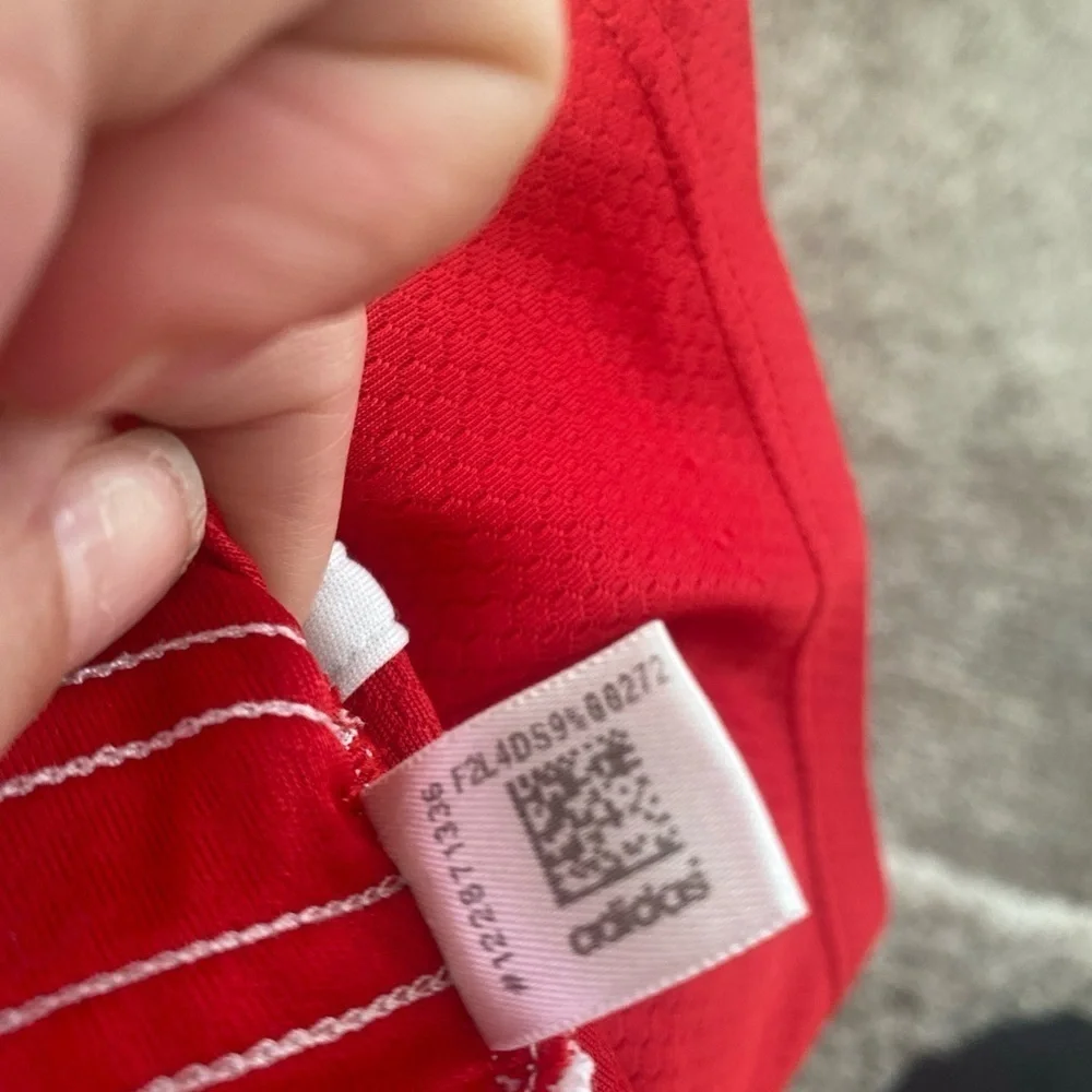 adidas photos back appearing