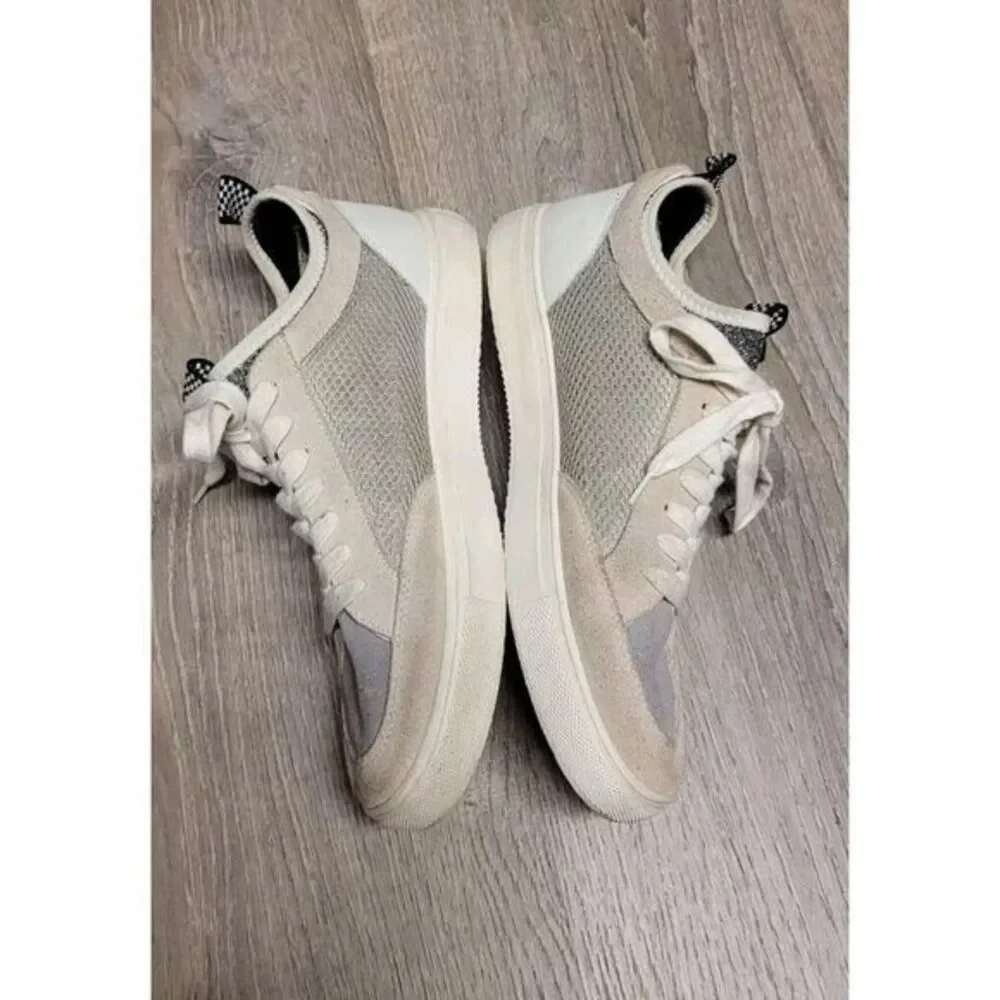 Steve Madden any errands shaft