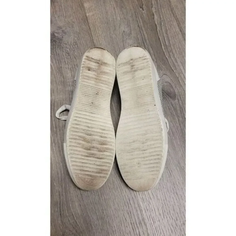 Steve Madden top sbs1
