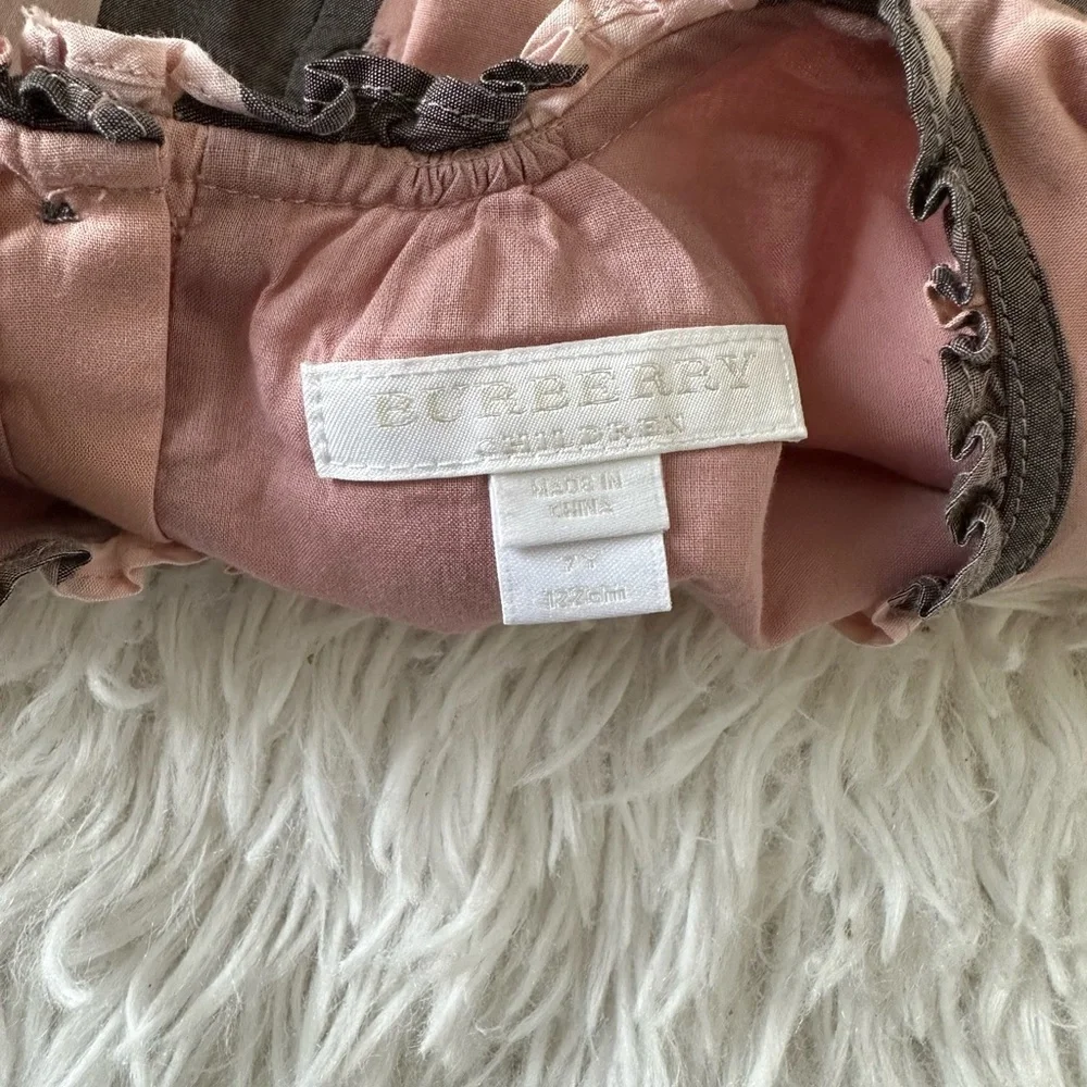 Burberry this casual