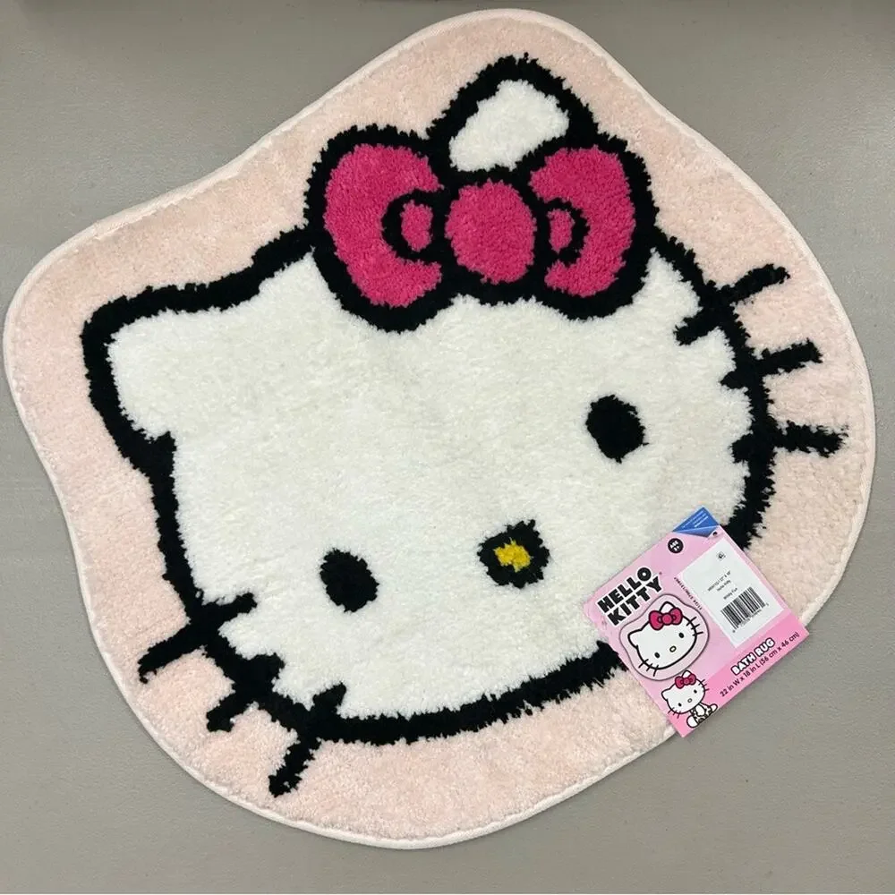 Hello Kitty piece adorable