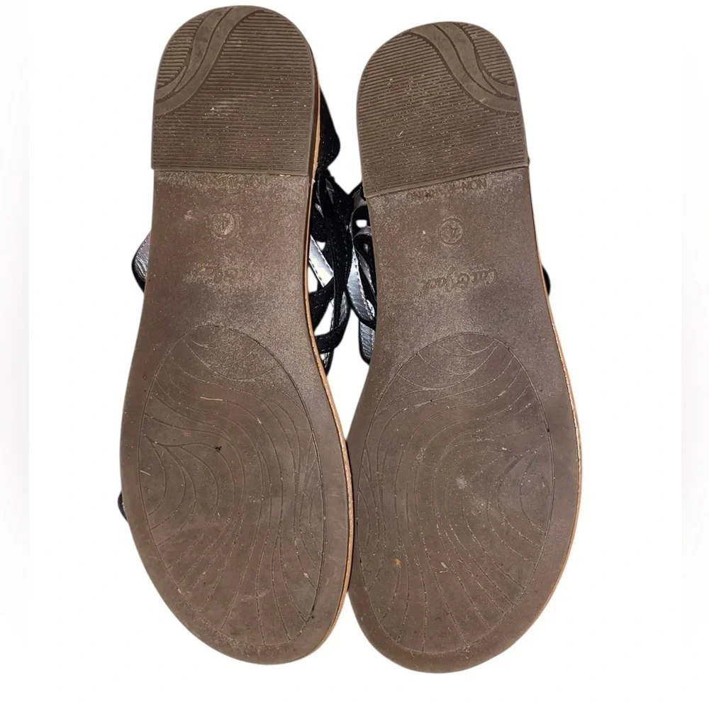 CAT & JACK Girls Gladiator Sandals in Black and Tan Size 4