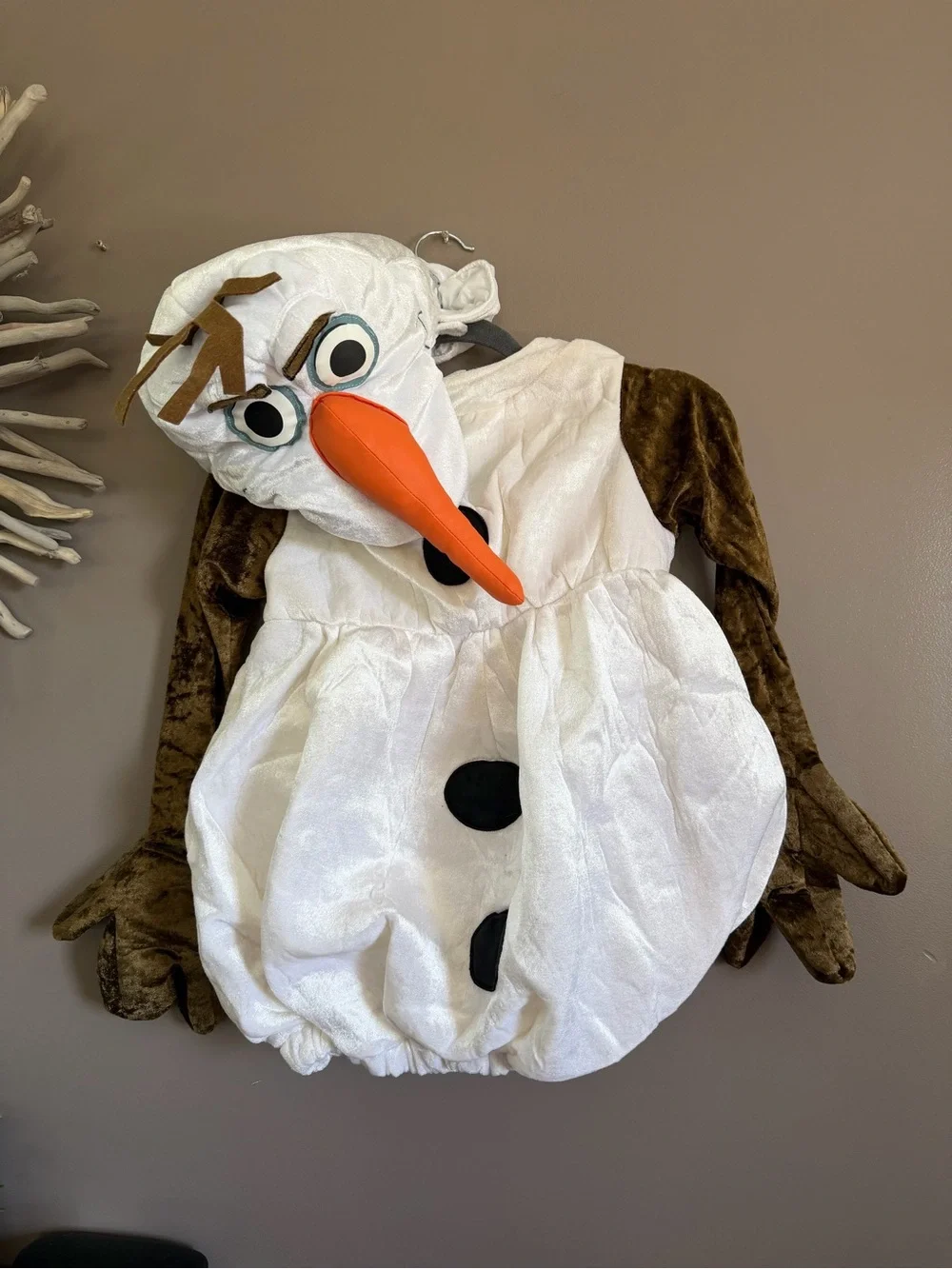 Disney Frozen Olaf Costume. Halloween. Dress up.