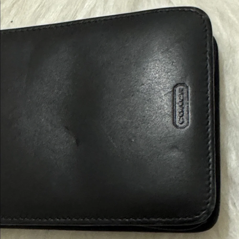 Coach pouch black