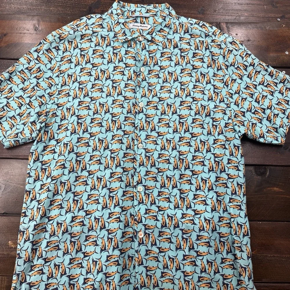 Tommy Bahama Swordfish Camp Shirt Men's Large Blue Short Sleeve Swordfish
