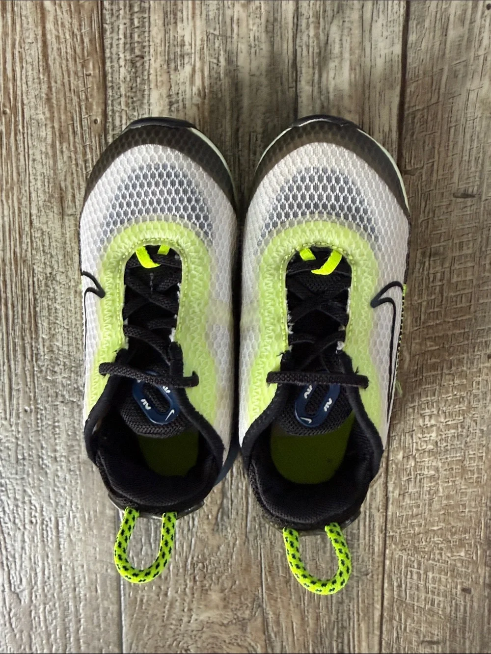 🌟Nike Air Max 🌟2090 Kids' Lightweight Mesh Sneakers - White & Neon Yellow, 9c