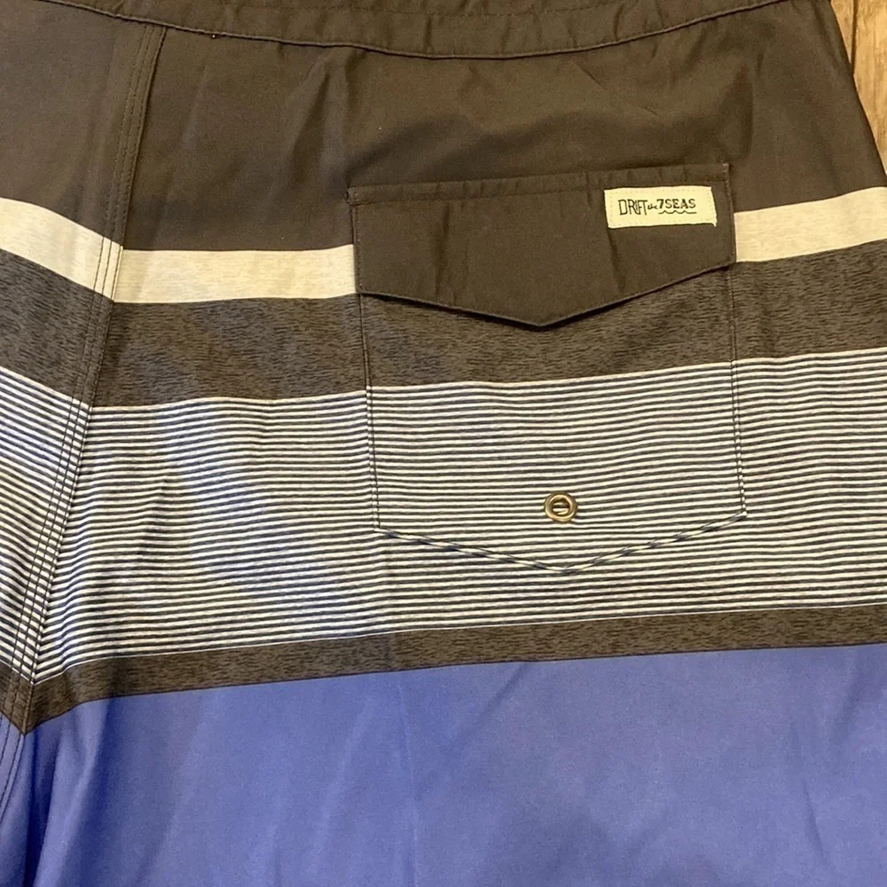 Drift board shorts