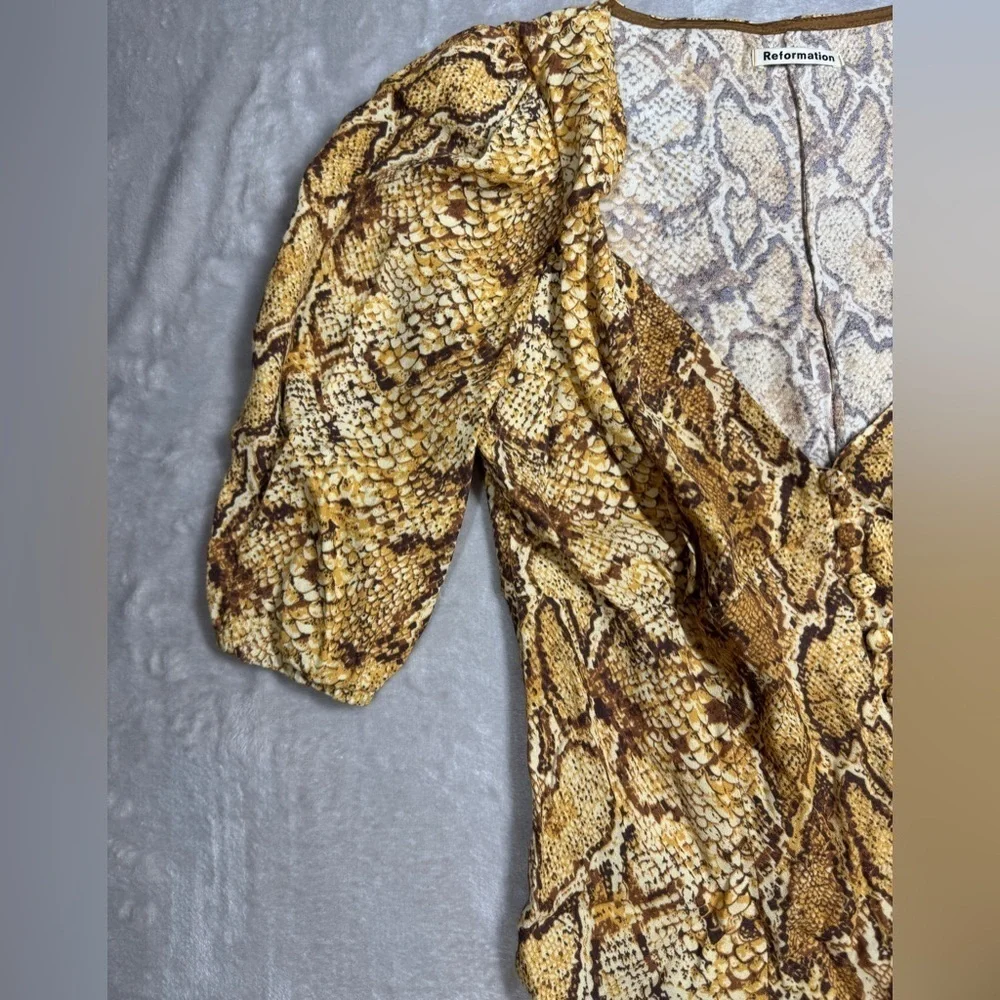 Reformation Eliana Boa Snakeskin Animal Print V Neck Button Front Blouse Small