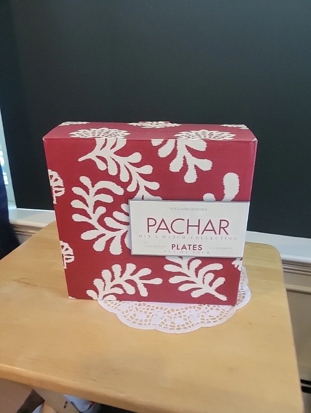 Williams Sonoma Set of 4 Red Pachar Mix and Match 8 1/2