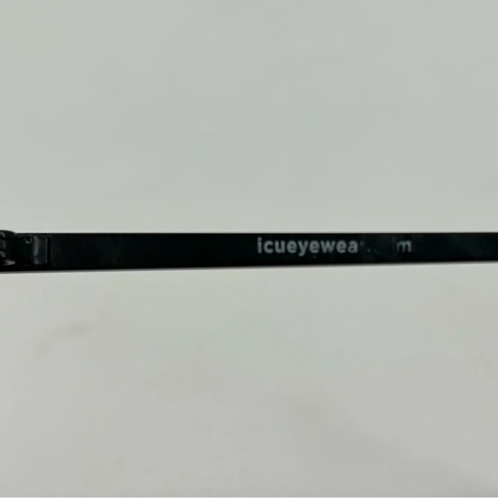 ICUEYEWEAR comfortable dark vacation