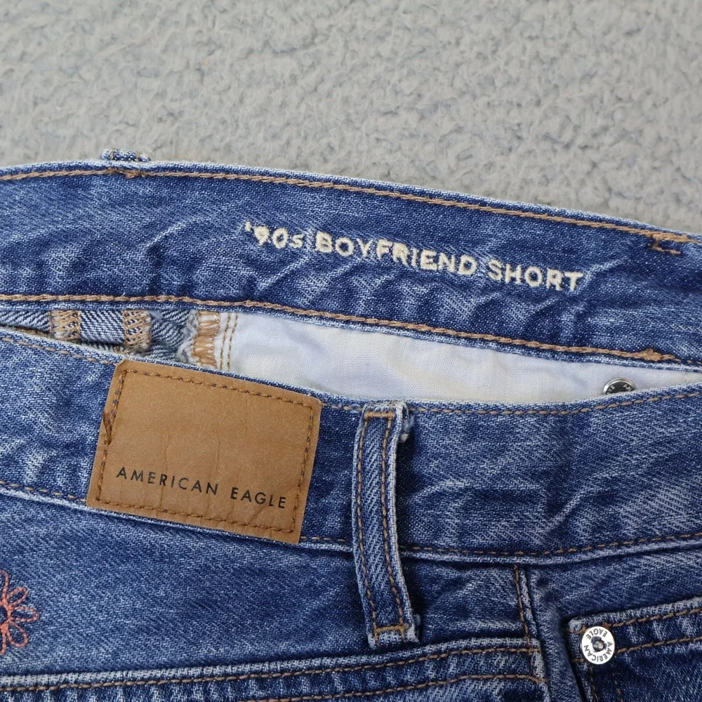 American Eagle 90s Boyfriend Shorts Blue Embroidered Denim Cut Off Size 2