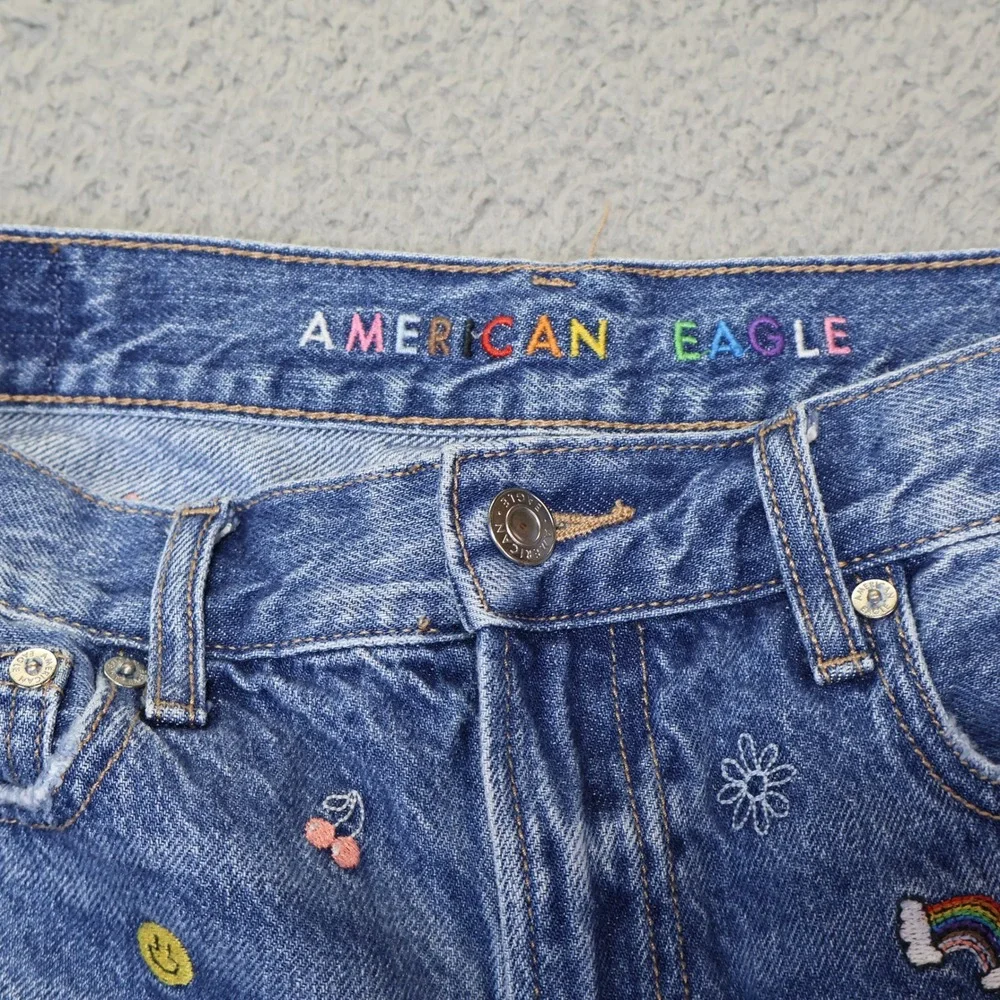 American Eagle 90s Boyfriend Shorts Blue Embroidered Denim Cut Off Size 2