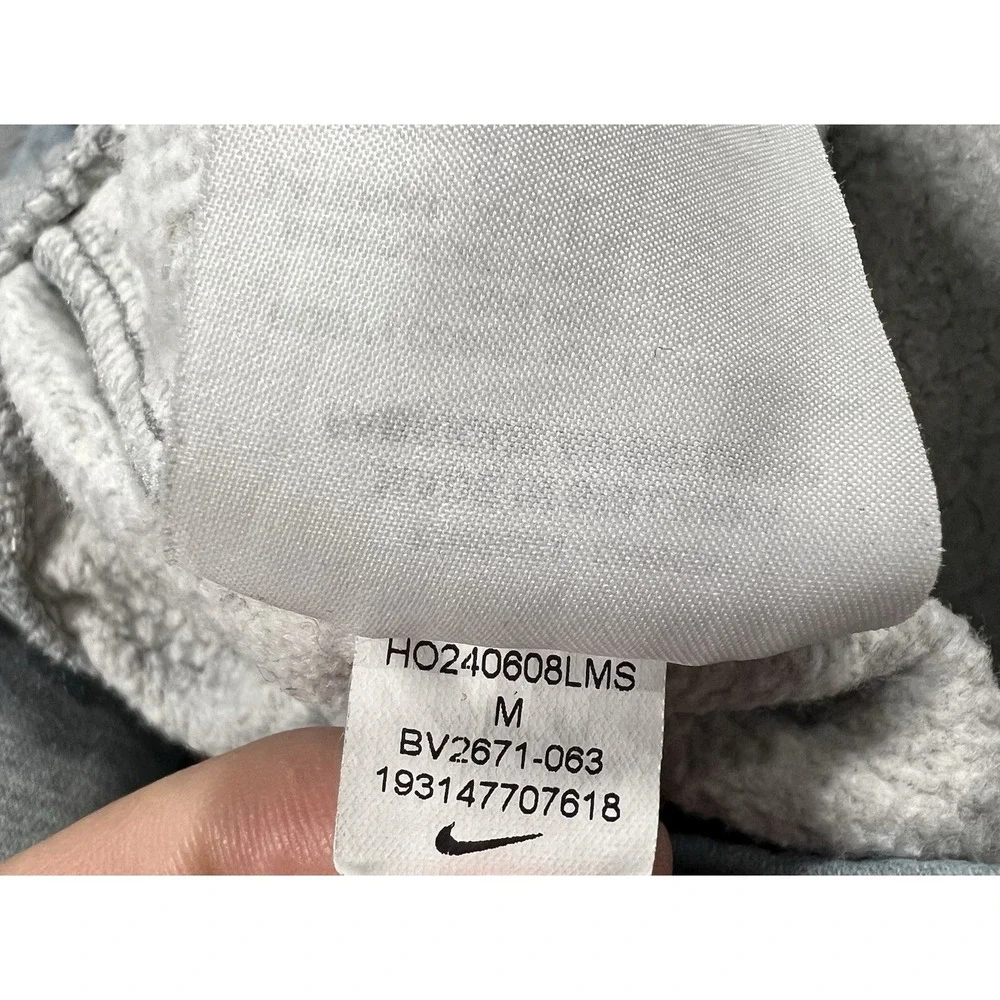 Nike these sweatpants