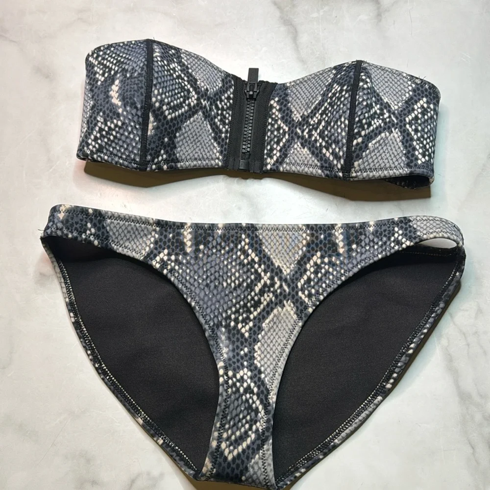 Strapless Snake Print Bikini Set in Gray