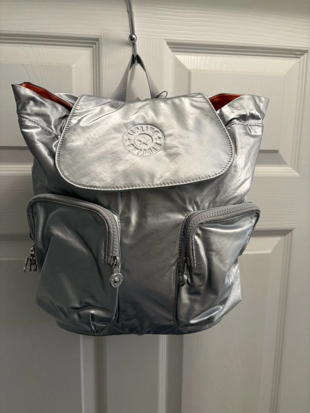 Kipling glam travel