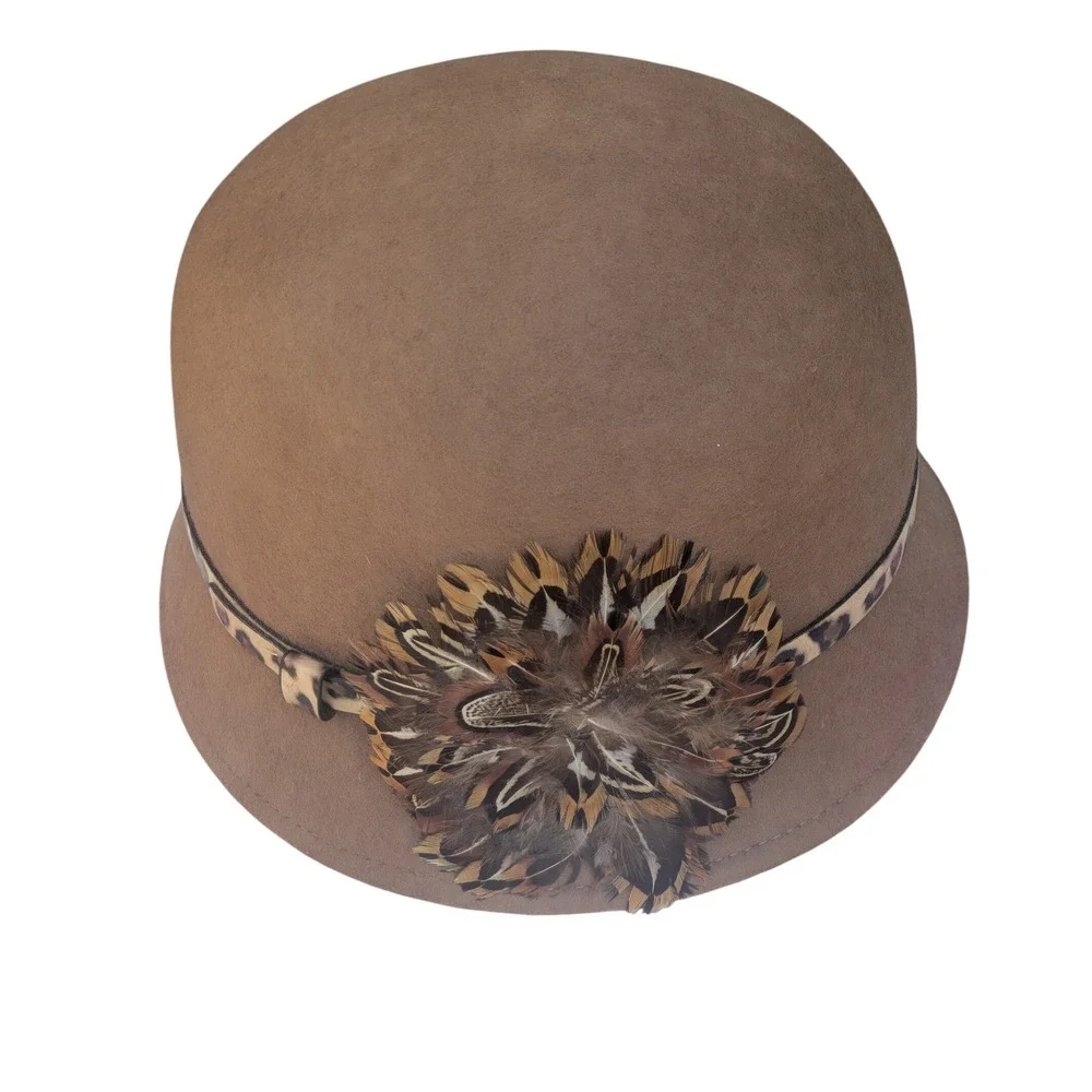 Vintage Style 100% Wool Cloche Hat Brown Feather Flower Flapper RN17730