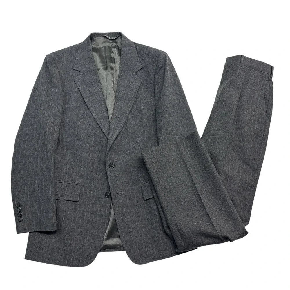 vtg Gray Pinstripe 38R 31x32 Oakton Ltd Wool Blend 2pc Pant Suit USA Flat Front