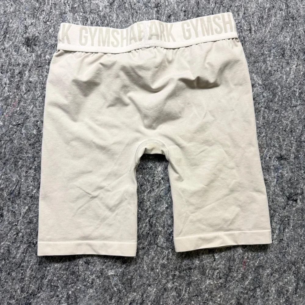 Gymshark Flex Cycling Shorts Beige High Waisted Biker Shorts GLSH4279 Mens M