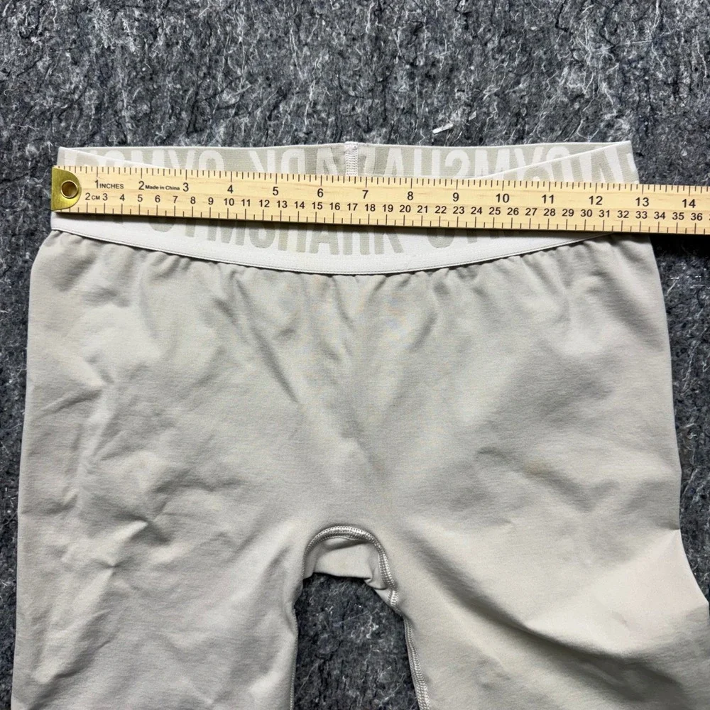 Gymshark Flex Cycling Shorts Beige High Waisted Biker Shorts GLSH4279 Mens M