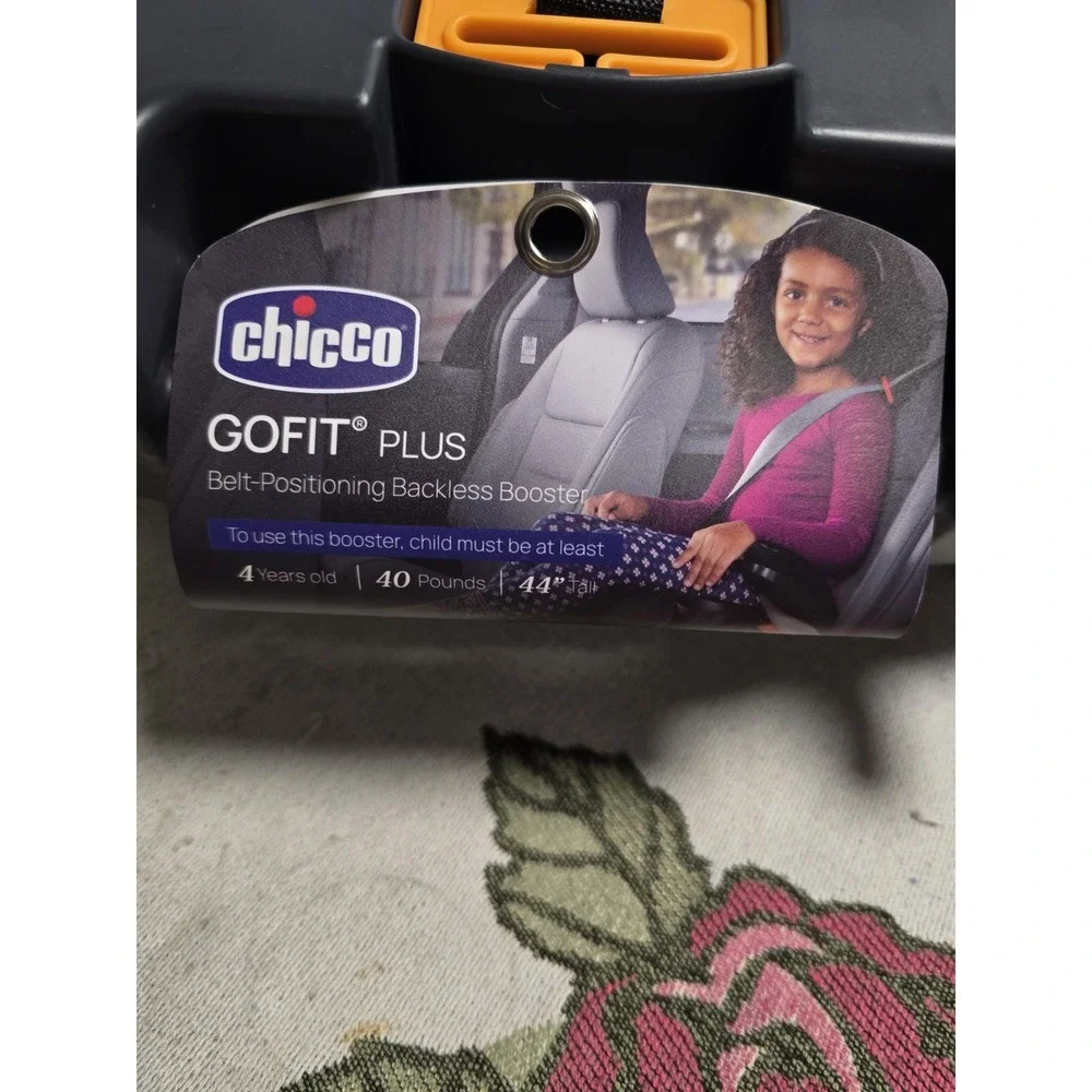 New Chicco GoFit Plus Backless Booster Car Seat In Burgundy Up‎ To 40 lbs