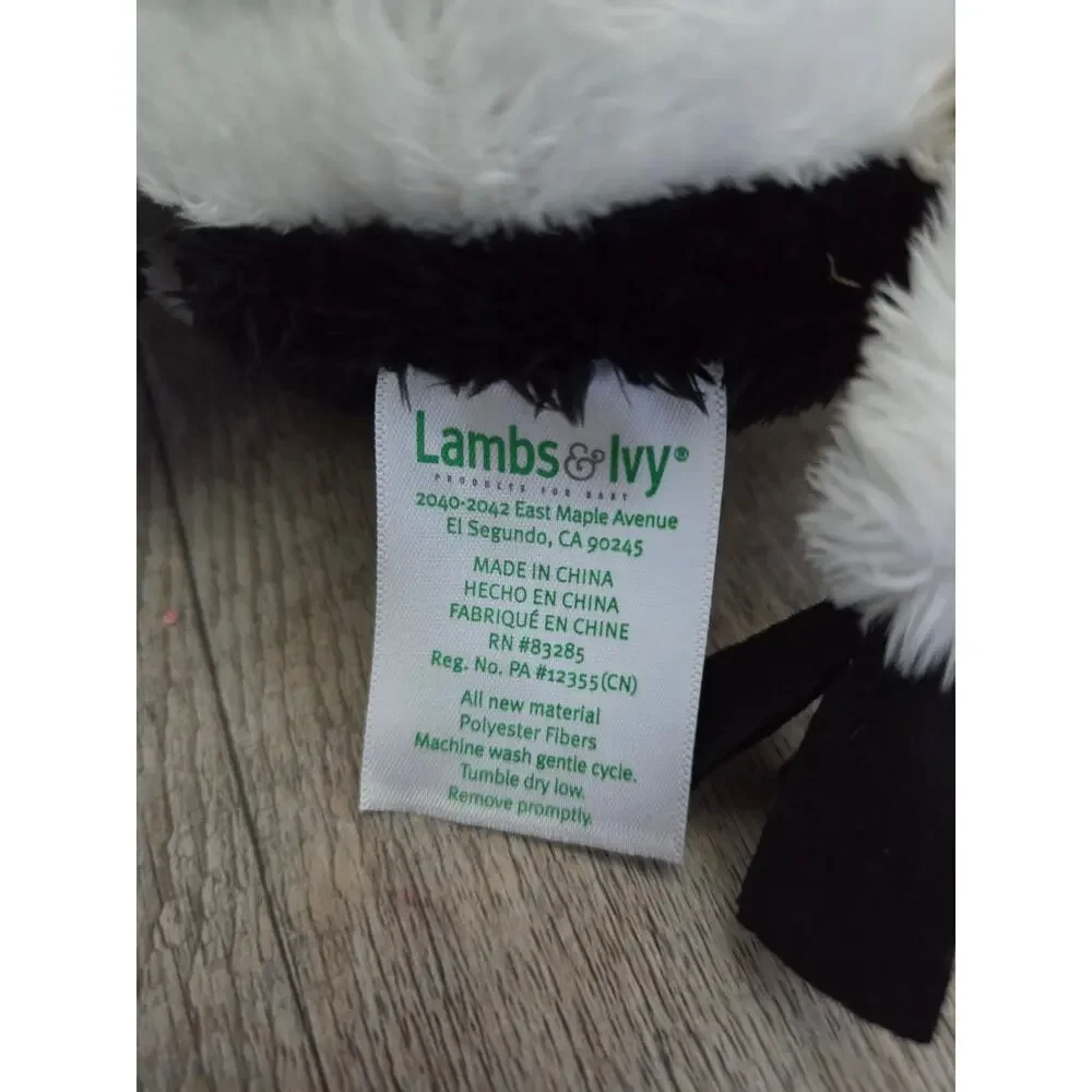 Lambs & Ivy add touch