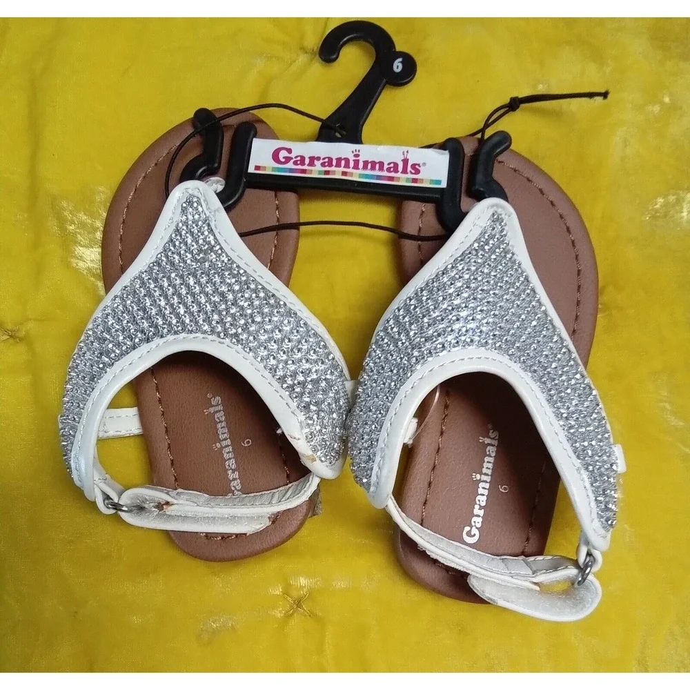 Garanimals Baby Girls White‎ Silver Rhinestone Sparkle Sandals Size 6 Toddler