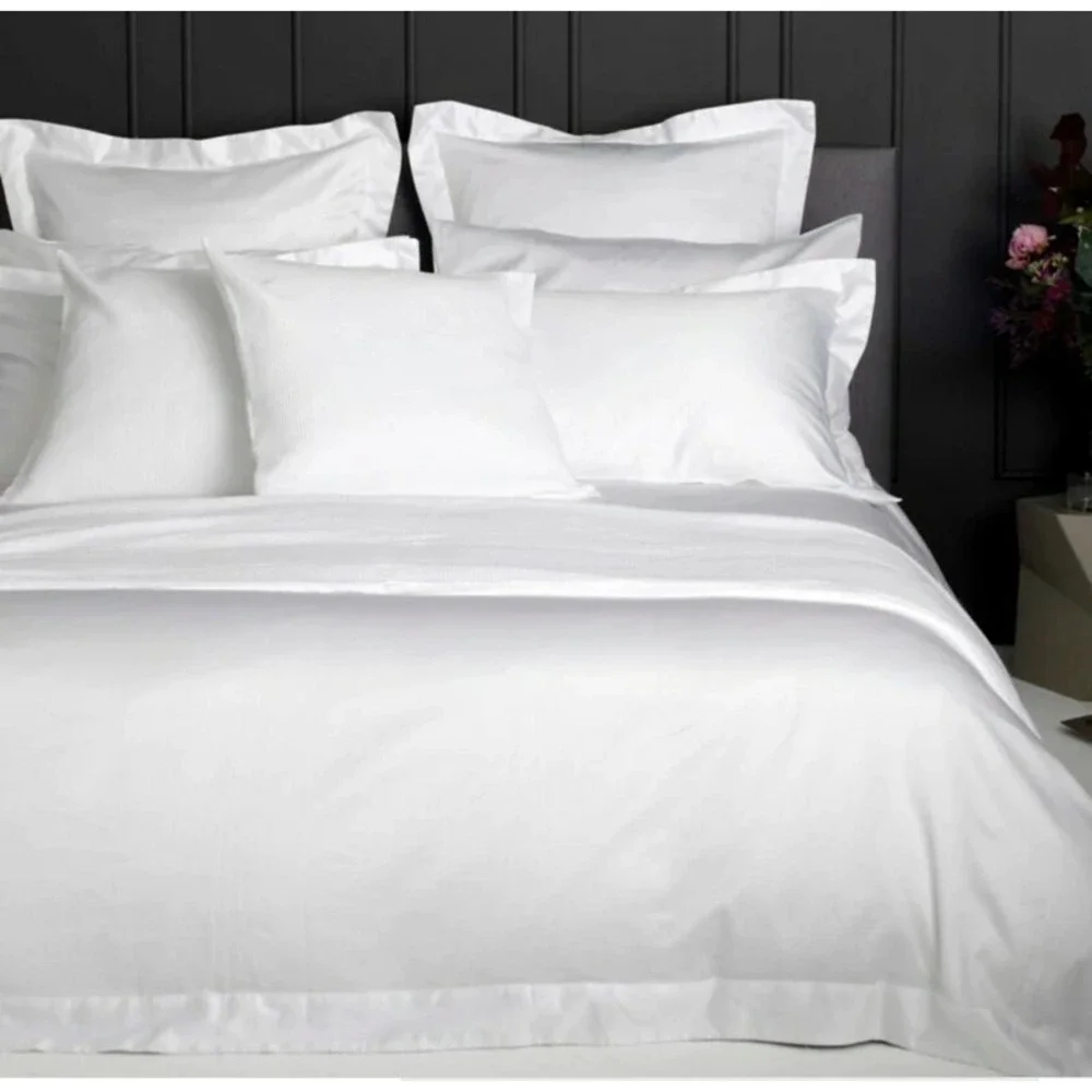 White House Duvet Cover Set with‎ Zipper Closure 3pc Duvet Cover Set KING
