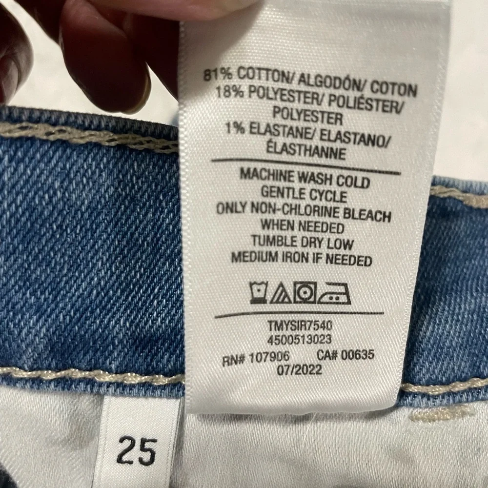 NWT Hudson NOA High Rise Straight Crop Size 25