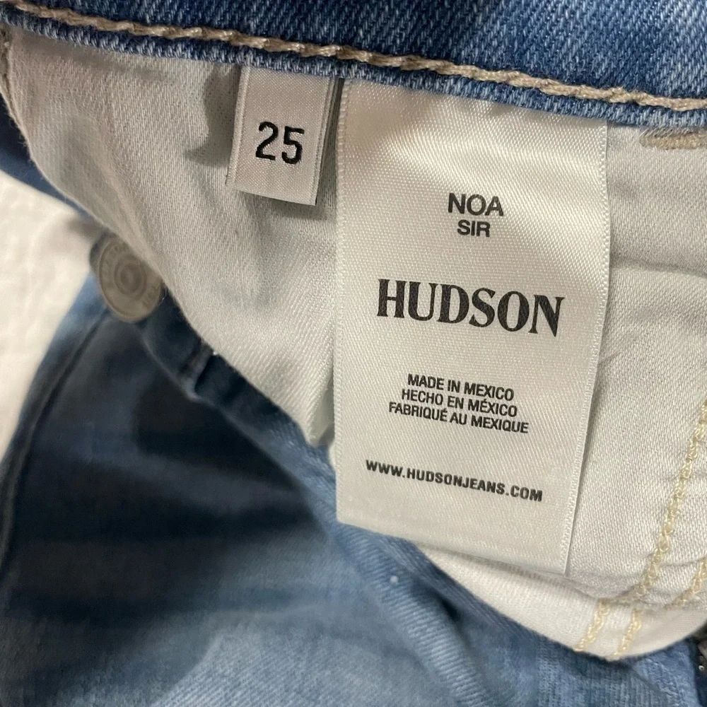 NWT Hudson NOA High Rise Straight Crop Size 25