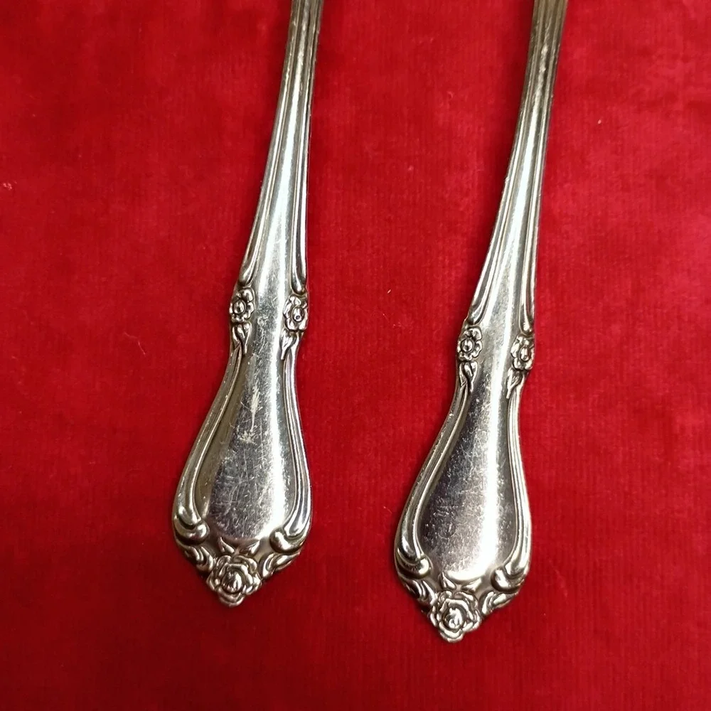 Oneida set teaspoons