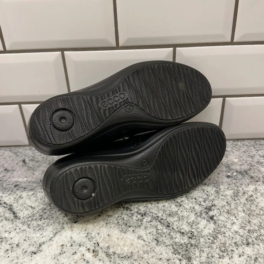 Ecco slip loafers