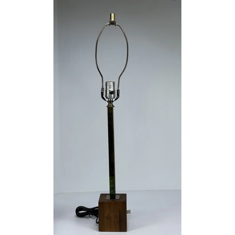 Vintage Mid Century Modern Brass And Wood Table‎ Lamp 26