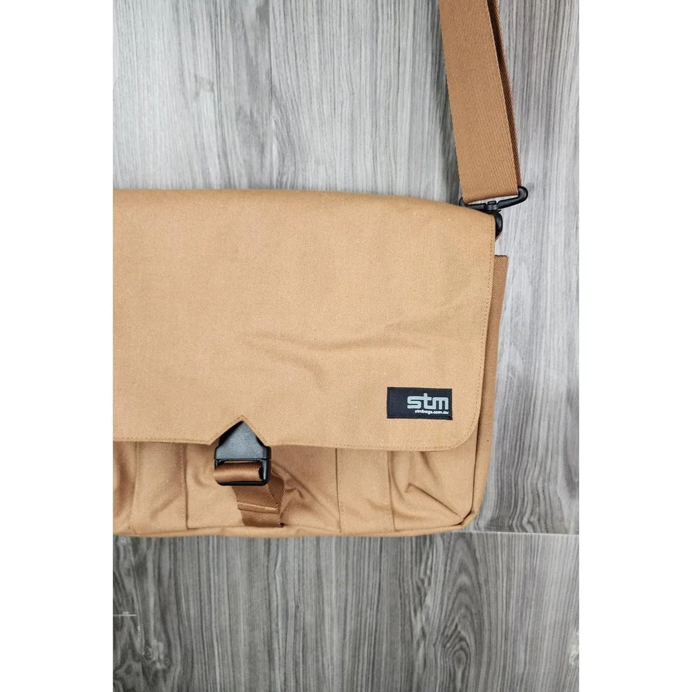 STM shoulder lining including
