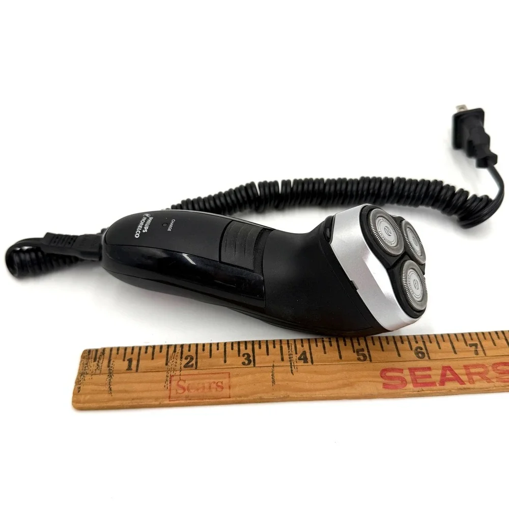 Philips Norelco 6948XL Cordless Rechargeable Men's Electric Shaver