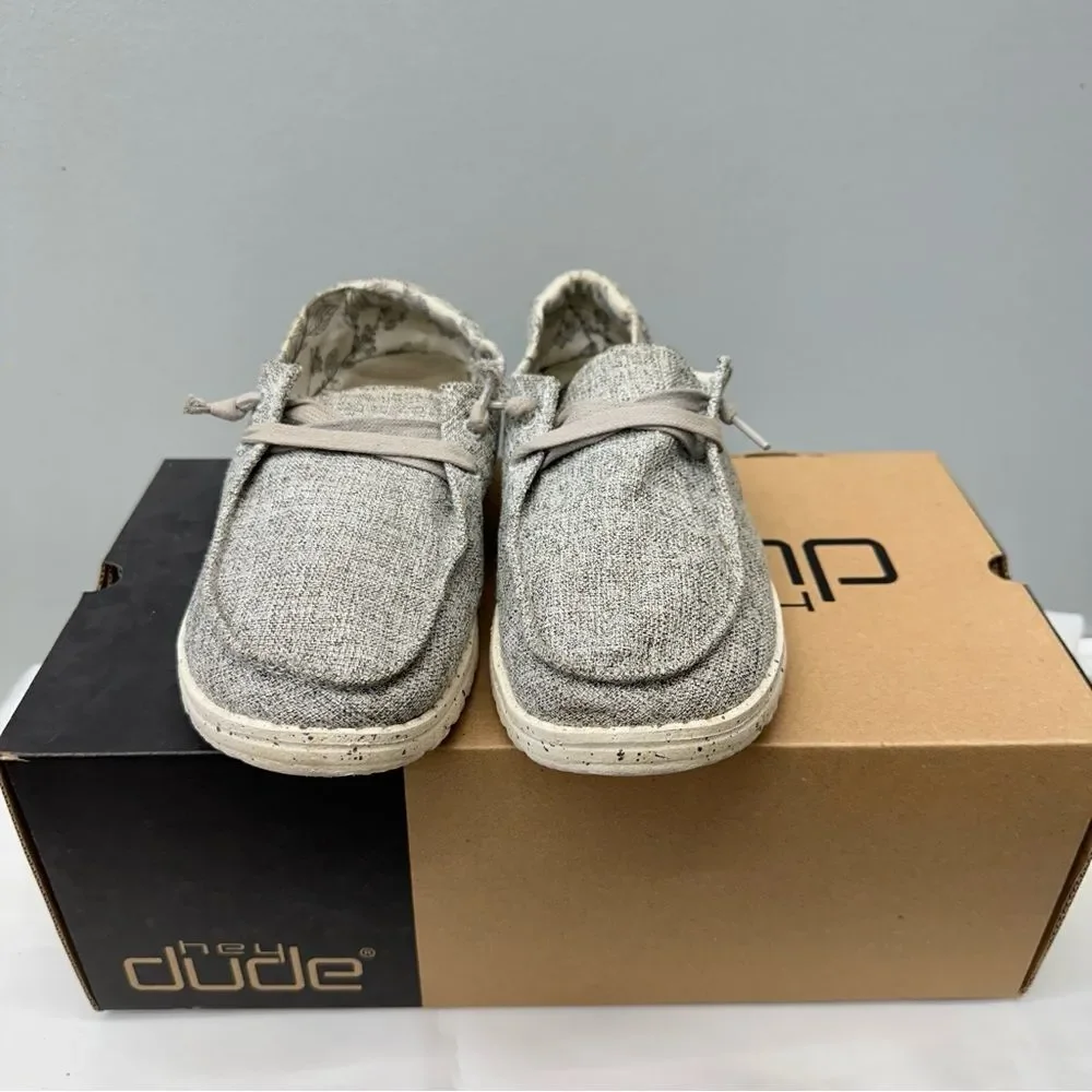 Hey Dude Wendy Gray‎ White Linen Slip-On Loafers. women's 7