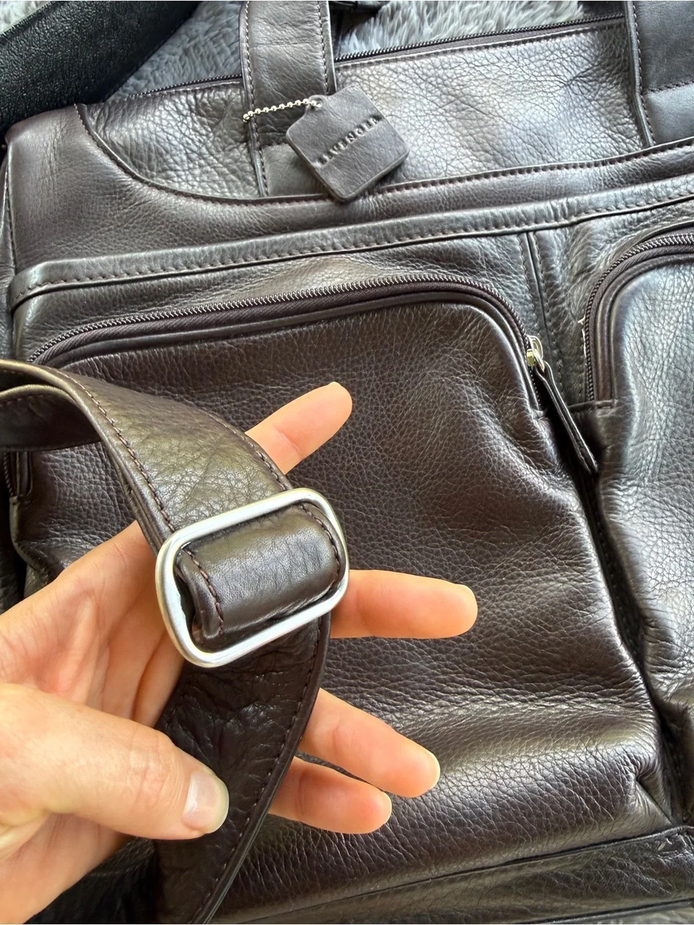 Levenger Laptop Messenger Bag Briefcase Brown Pebbled Leather Crossbody Shoulder