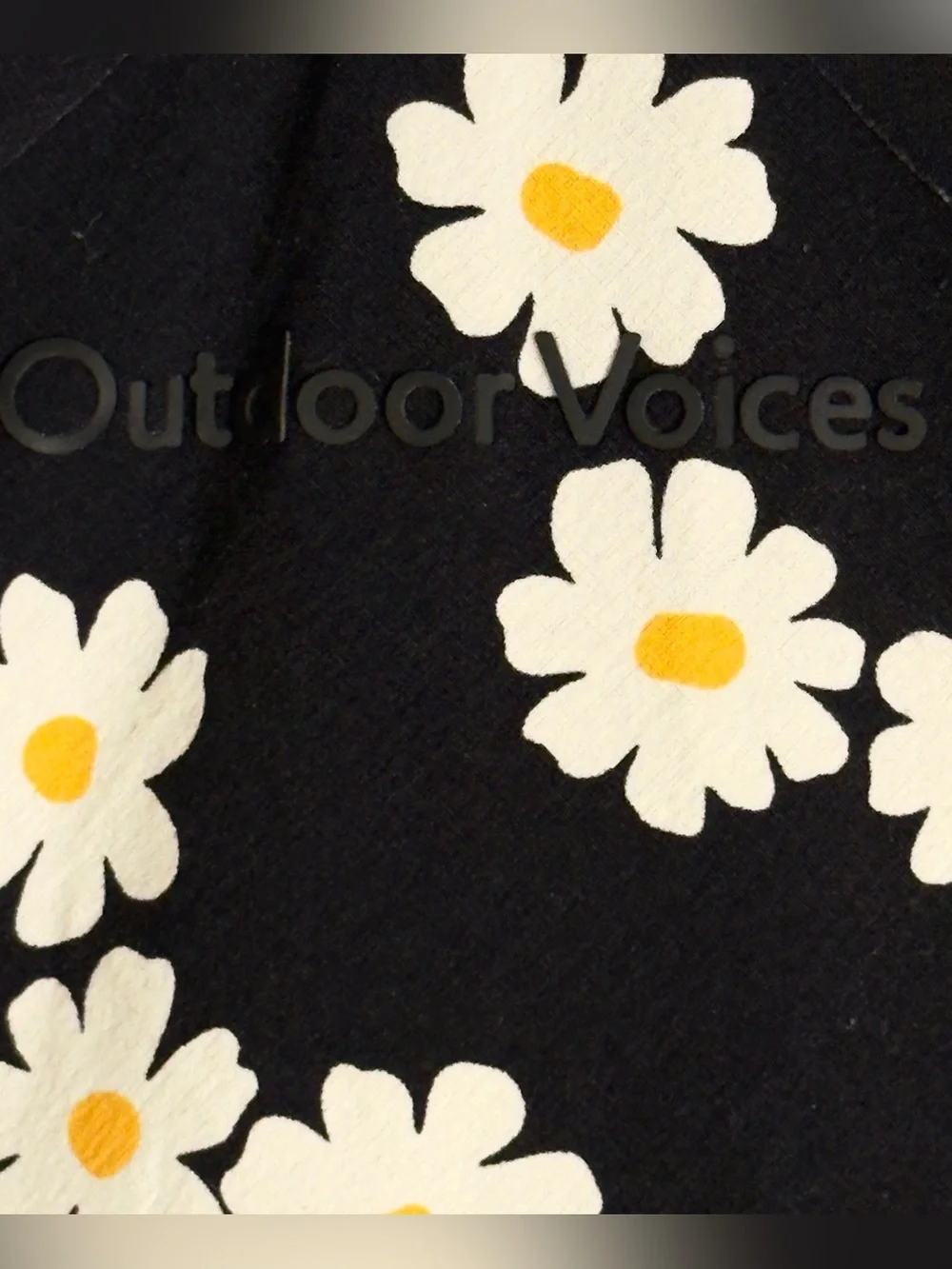 Outdoor Voices print daisy