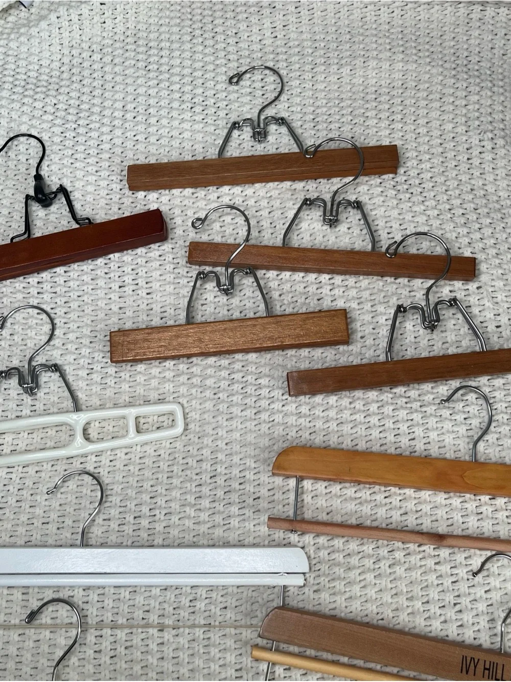 Wooden Hangers/Plastic Hangers Pants Skirts Clamps Lot Of 12 Various Sizes