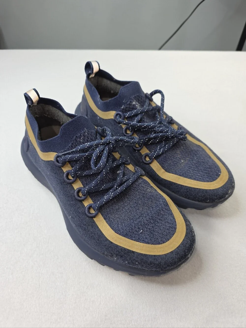Allbirds Men's Trail Runner SWT Mizzle Size 11 Blue Gold Bin BH