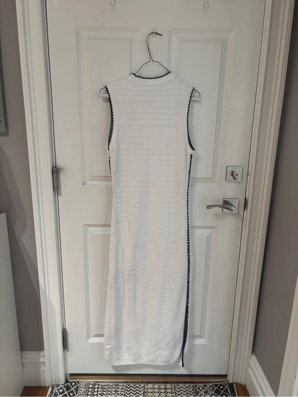 Abercrombie & Fitch White Sleeveless Maxi Dress with Navy Trim