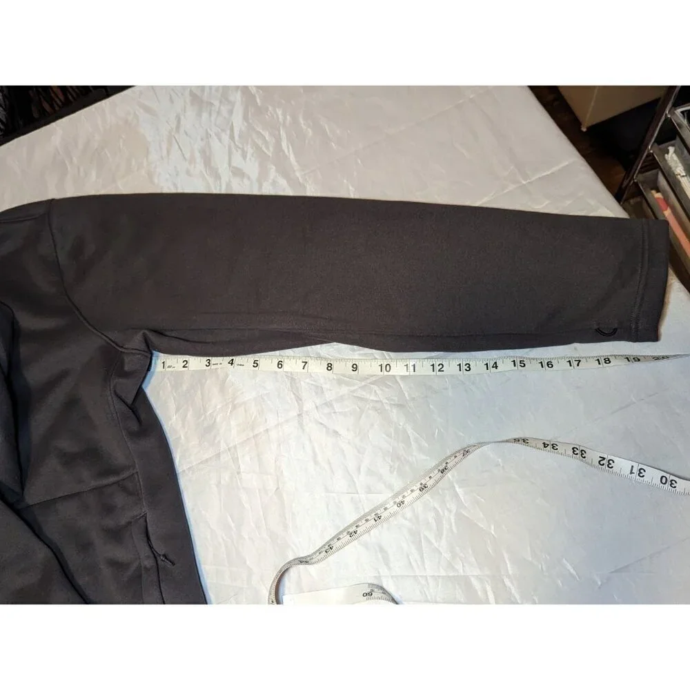 Under Armour overall material measurements