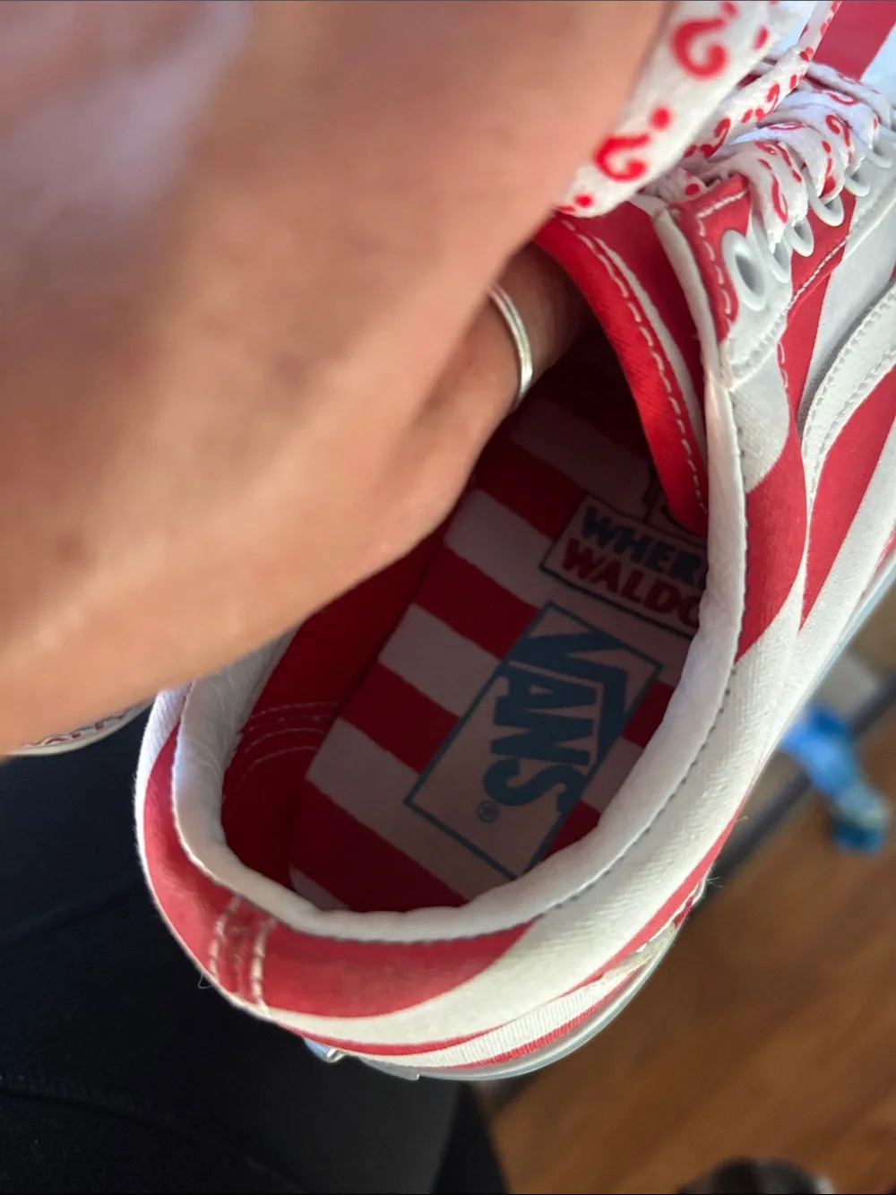 Where's Waldo? x Vans Old Skool 'International Stripes