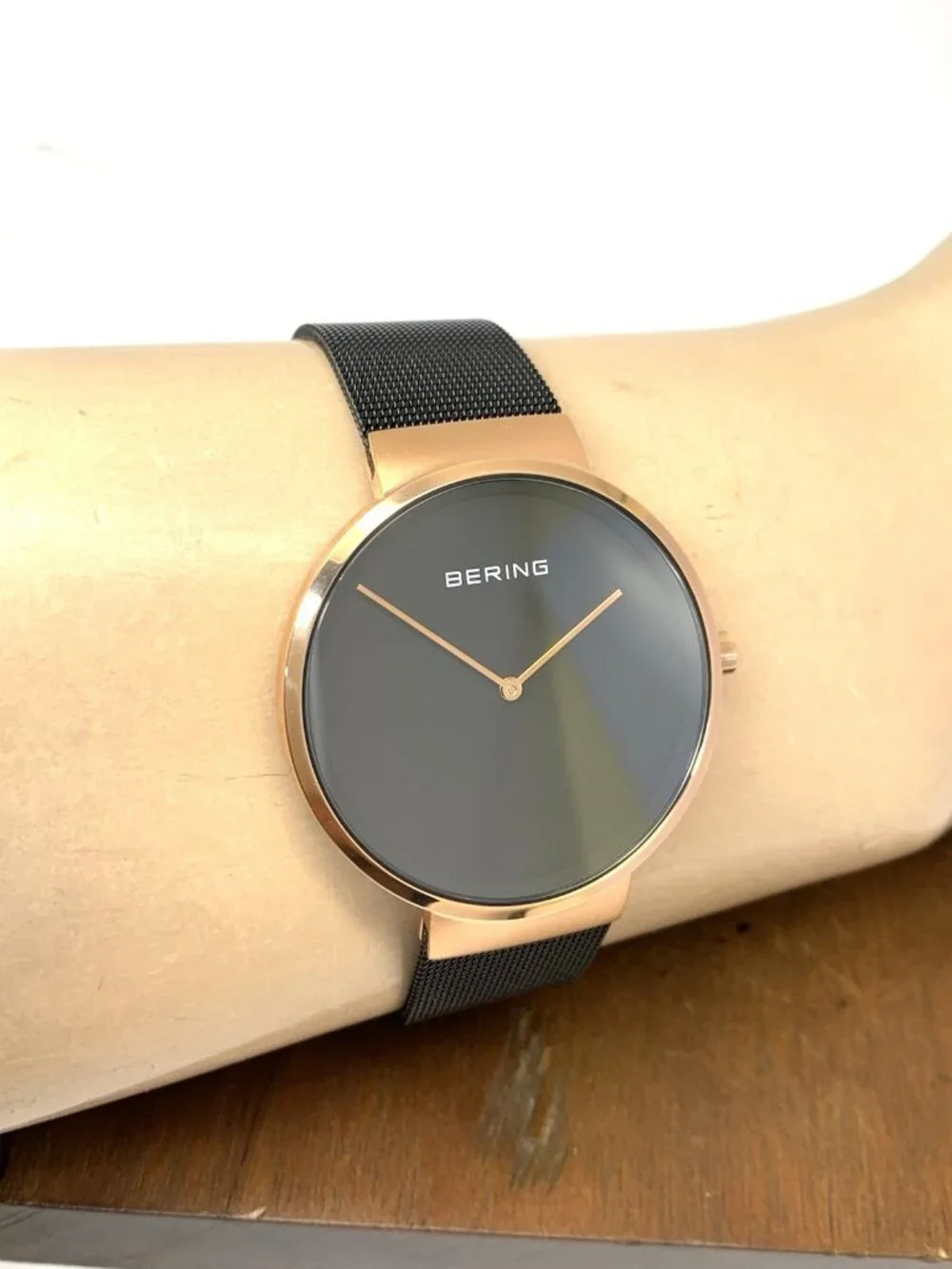 Bering men watch